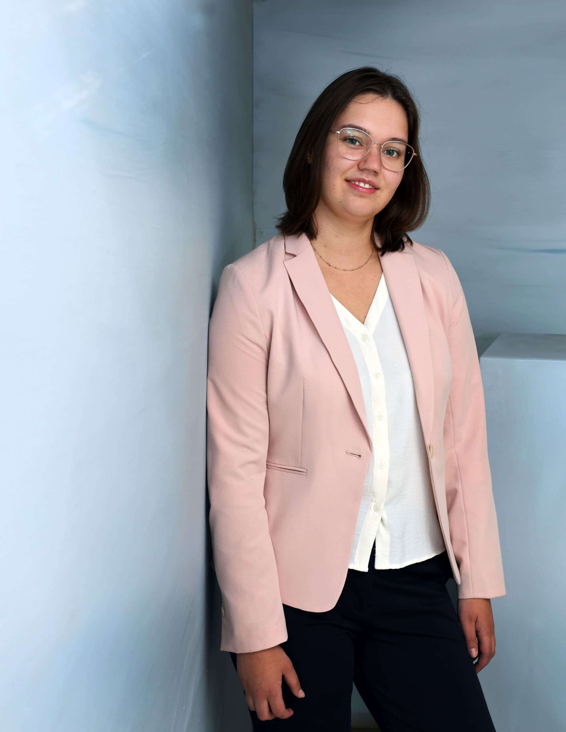 Porträtfoto des Anprechpartners Jessica Maria Jahns