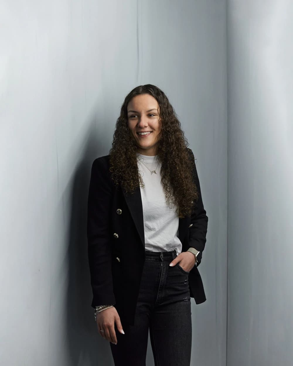 Porträtfoto des Anprechpartners Amelie Dietz