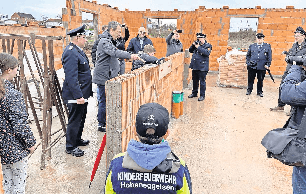 Vorschaubild des Presseartikels Für die Zukunft gerüstet: Neubauten für Feuerwehr und Söhlder Bauhof