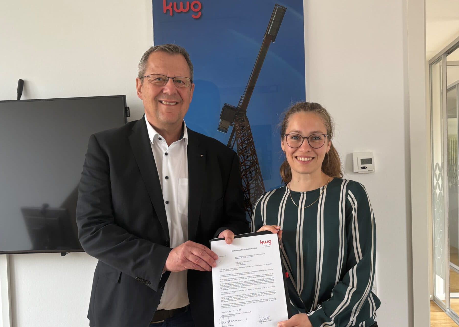 Vorschaubild des Presseartikels Karriere bei der kwg: Sophia Schmidt lässt bei der kwg die Kräne drehen
