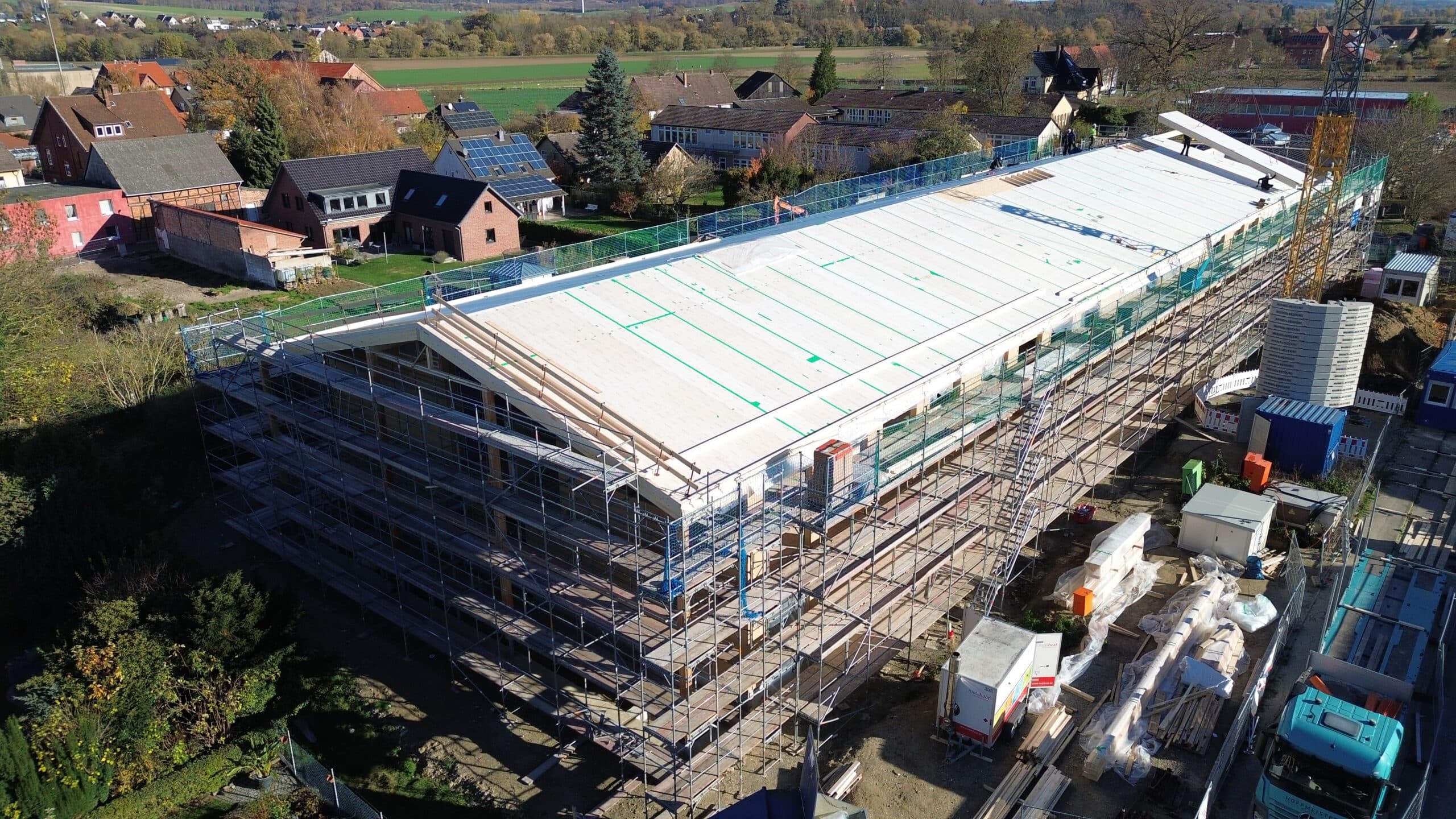 Vorschaubild des Presseartikels Von der Bodenplatte im Juni zum Grundschul-Rohbau im November