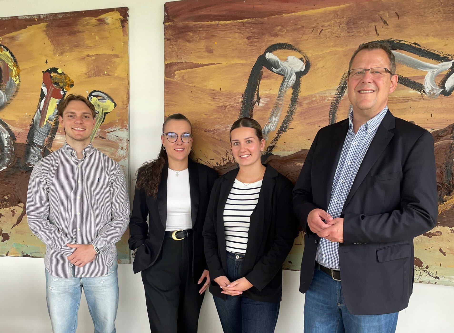 Vorschau des Presseartikels Erfolgreicher Ausbildungsabschluss: Drei Nachwuchskräfte starten bei der kwg durch