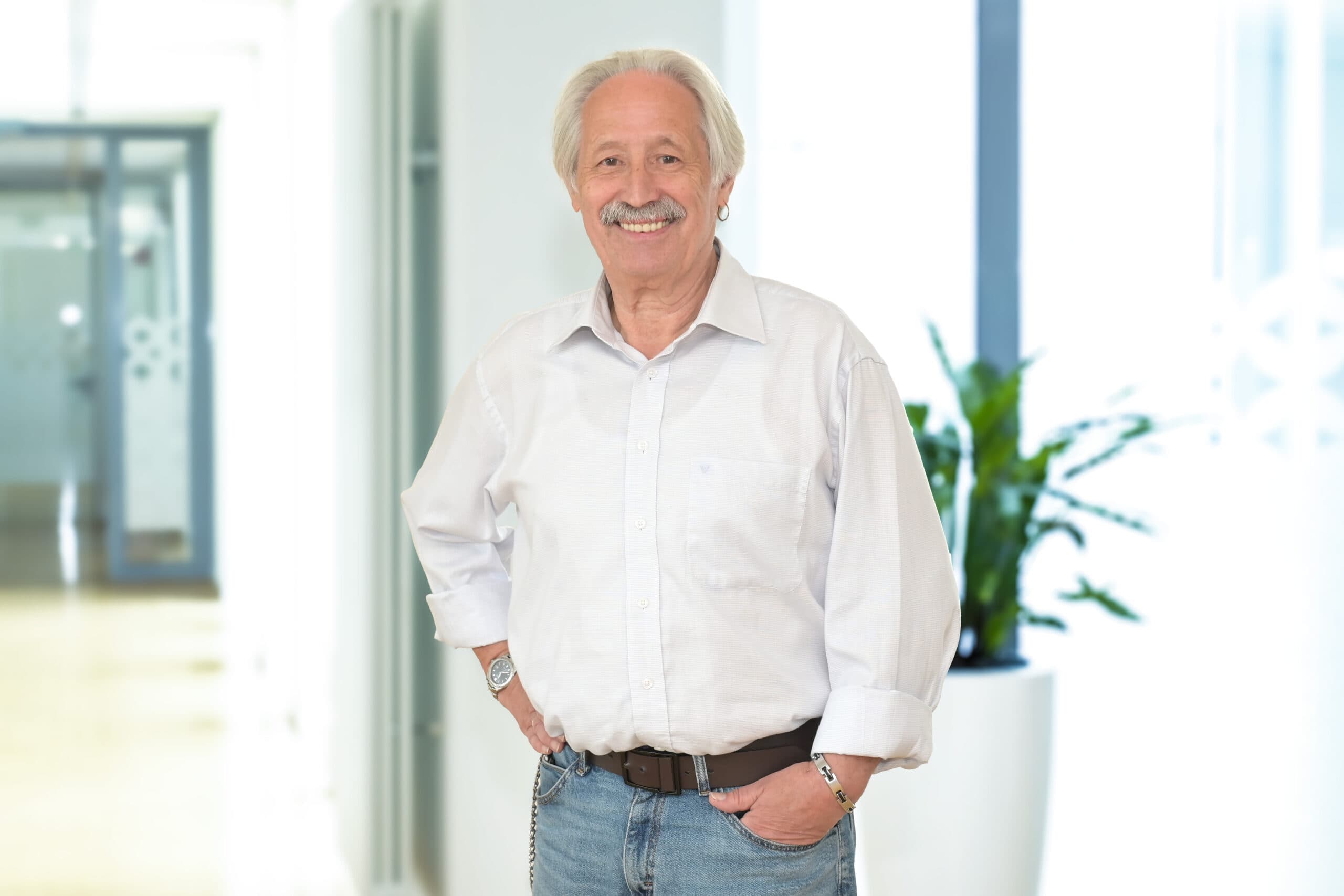 Porträtfoto des Anprechpartners Bernhard Nelleßen