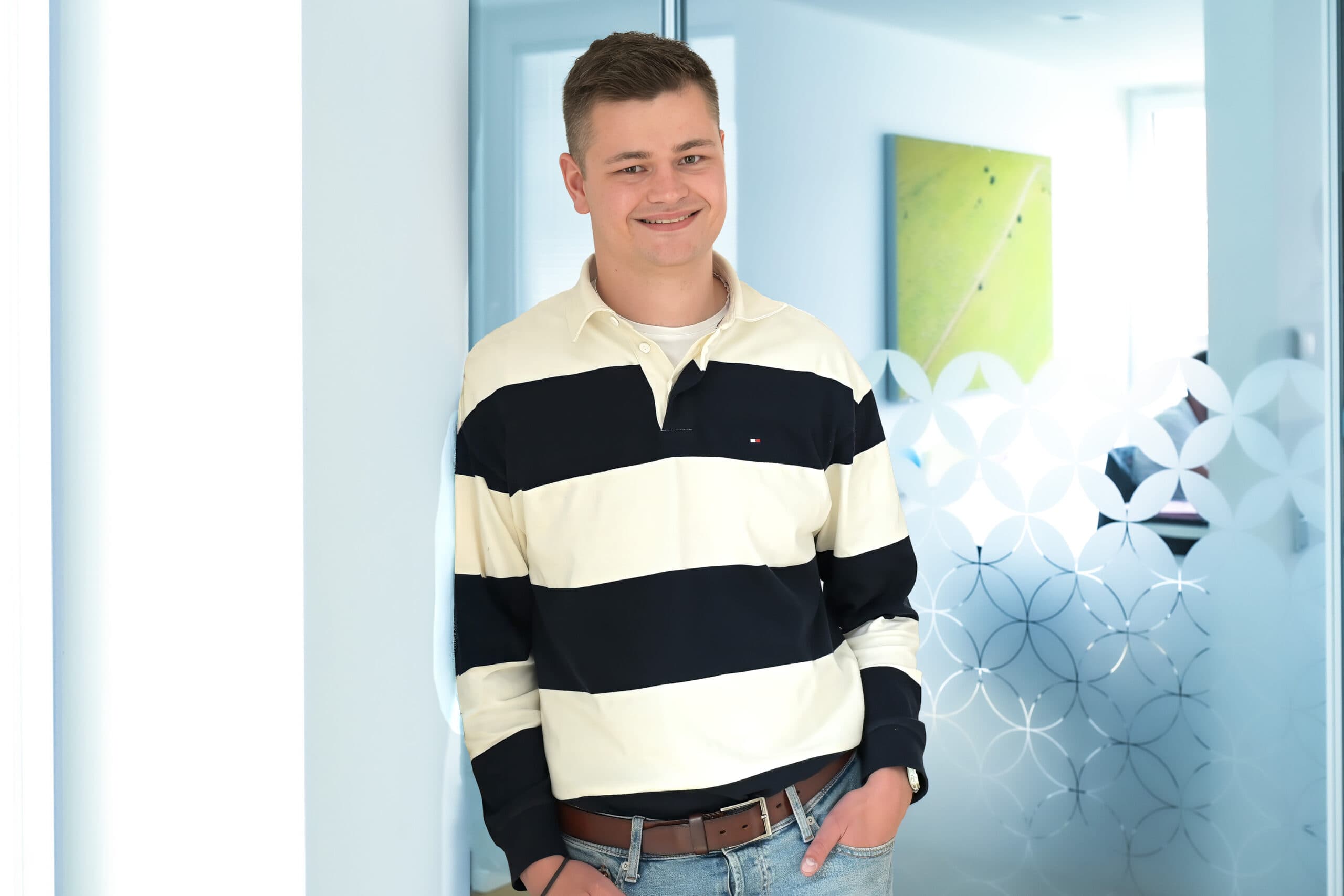 Porträtfoto des Anprechpartners Timo Wirries