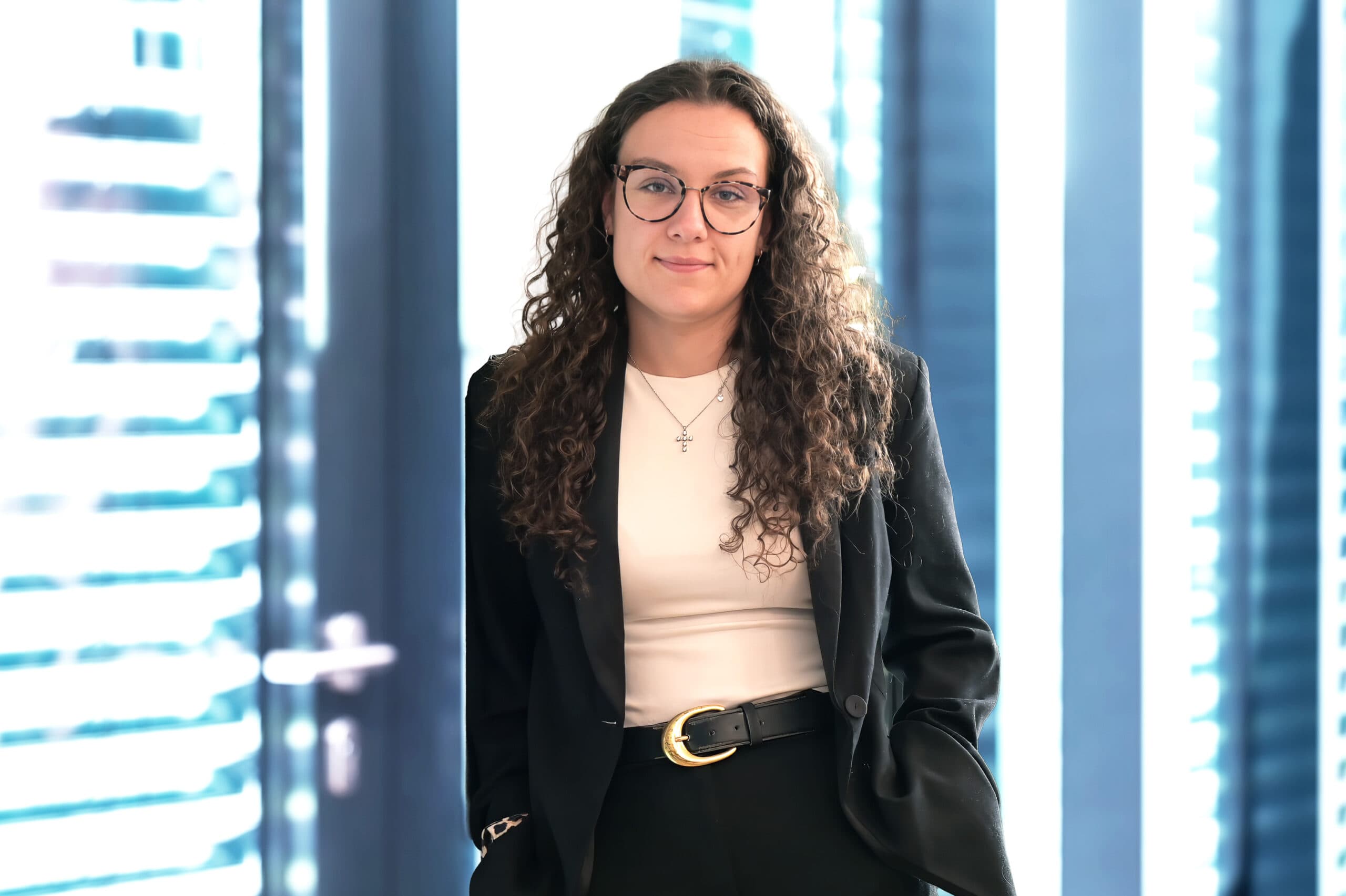 Porträtfoto des Anprechpartners Amelie Dietz